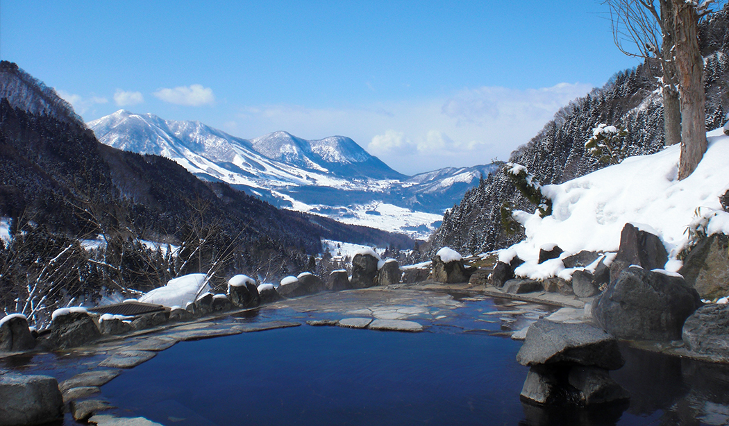 北信州の絶景を望む天空の秘湯あり 木島平